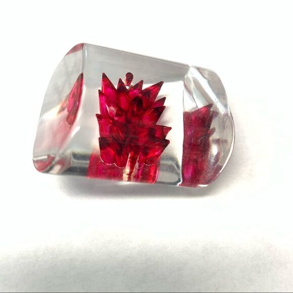 1940’s French clear Lucite reverse carved huge red floral button - Picture 7 of 8